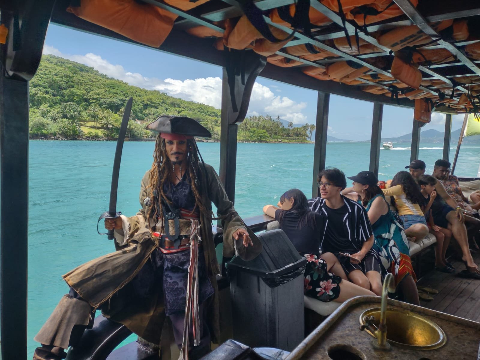 4c3fe844 29e4 4e2f bcf9 c5d3b81972c5