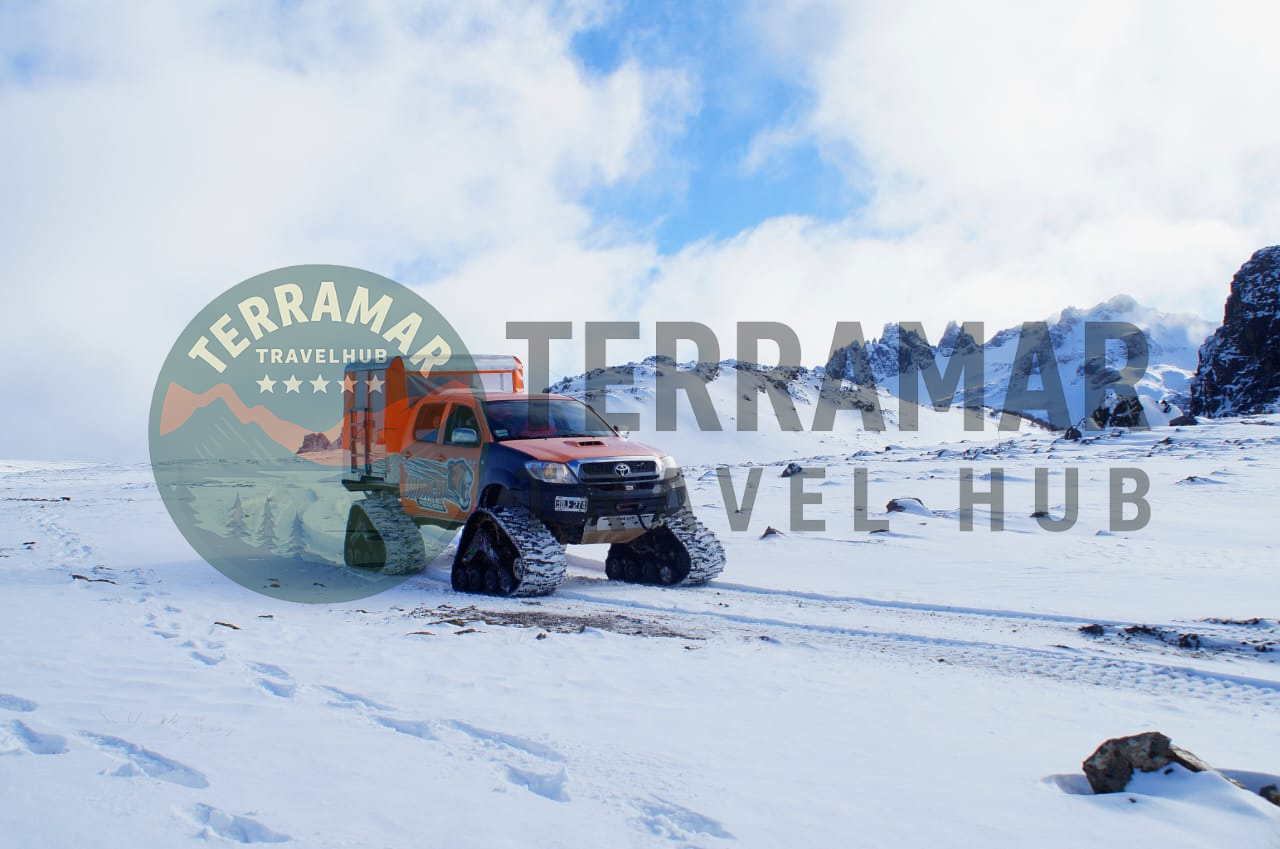 snowcat perito moreno