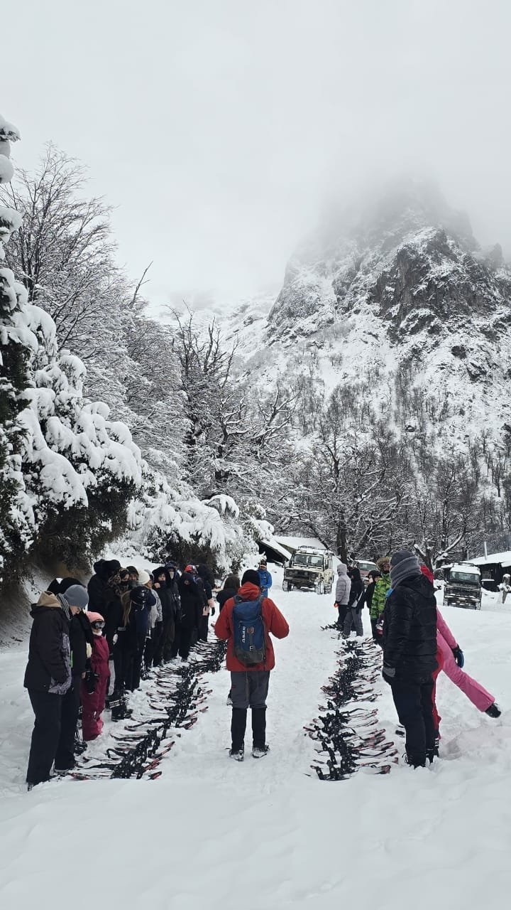Pasajeros en la nieve - Roca Negra Bariloche